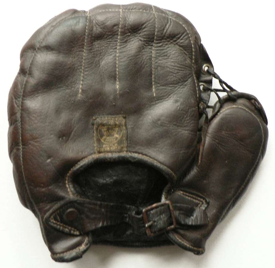 A.J. Reach Fielders Mitt Back Fielders Mitts Novelty Gloves